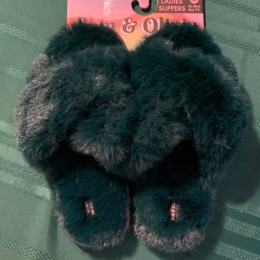 Sam & Olivia Plush Fuzzy Slide Slippers - Teal Green - Picture 8 of 8